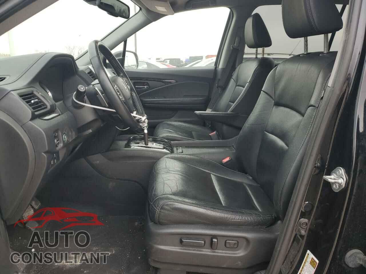 HONDA PILOT 2016 - 5FNYF6H92GB060204