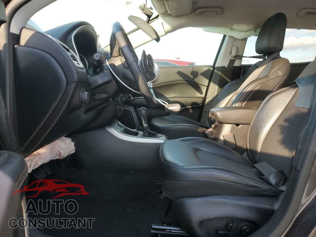 JEEP COMPASS 2019 - 3C4NJCBB0KT677414