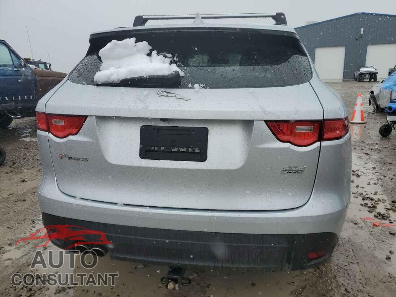 JAGUAR F-PACE 2018 - SADCK2FN2JA295690