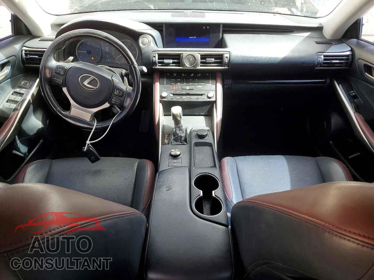 LEXUS IS 2017 - JTHBA1D28H5057695