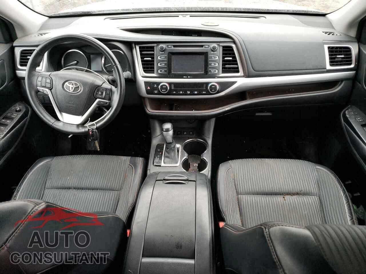 TOYOTA HIGHLANDER 2015 - 5TDBKRFH1FS197366