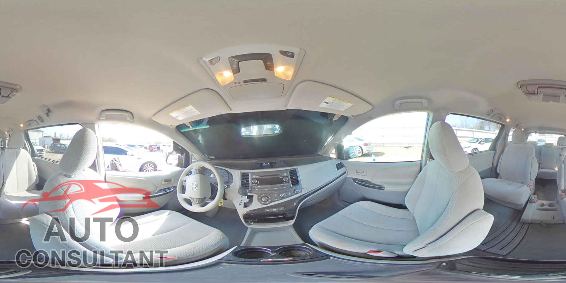 TOYOTA SIENNA 2011 - 5TDKK3DC9BS137849