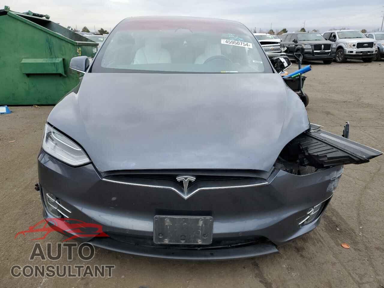 TESLA MODEL X 2017 - 5YJXCDE23HF050105