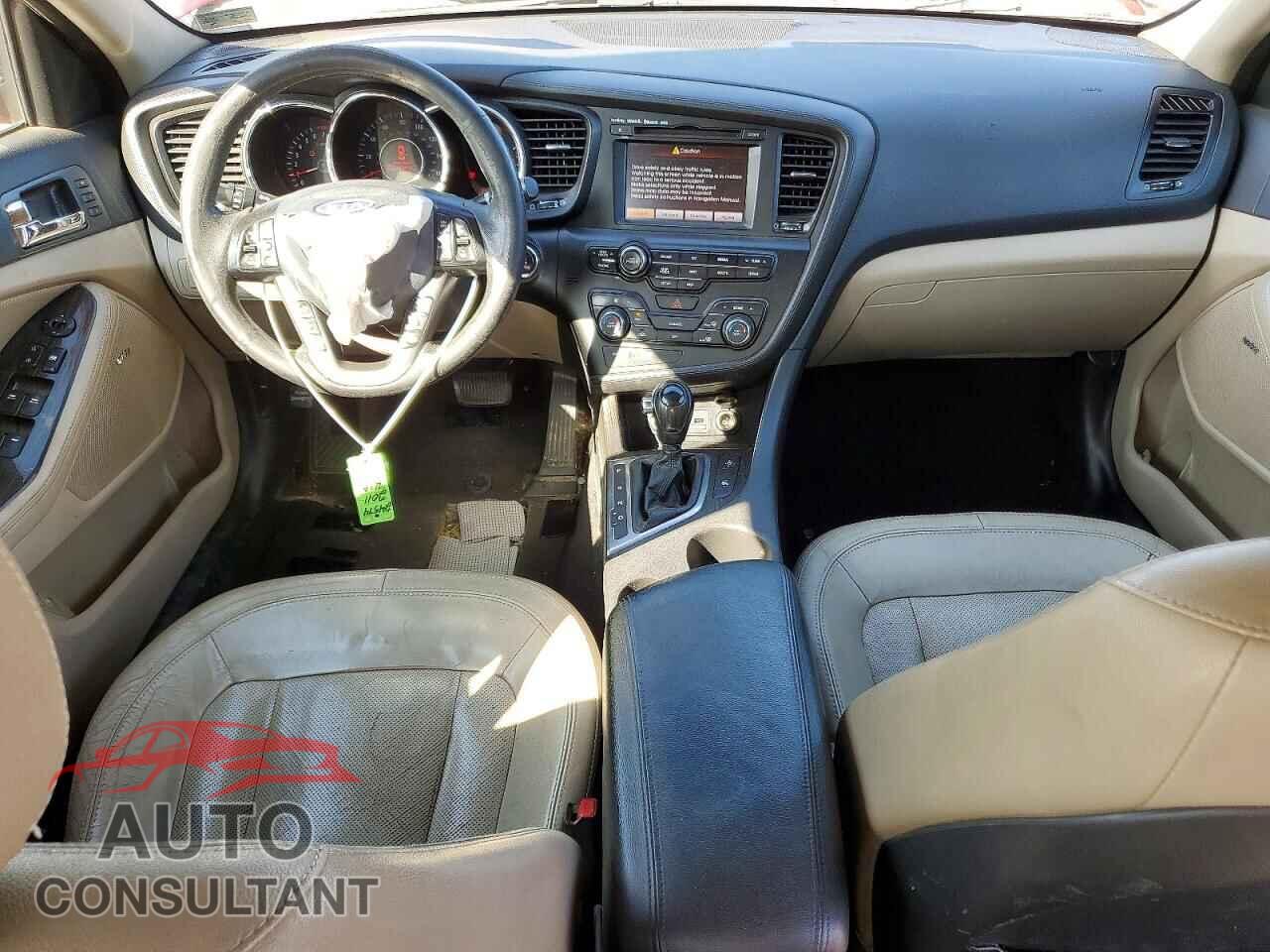 KIA OPTIMA 2011 - KNAGN4A60B5133046