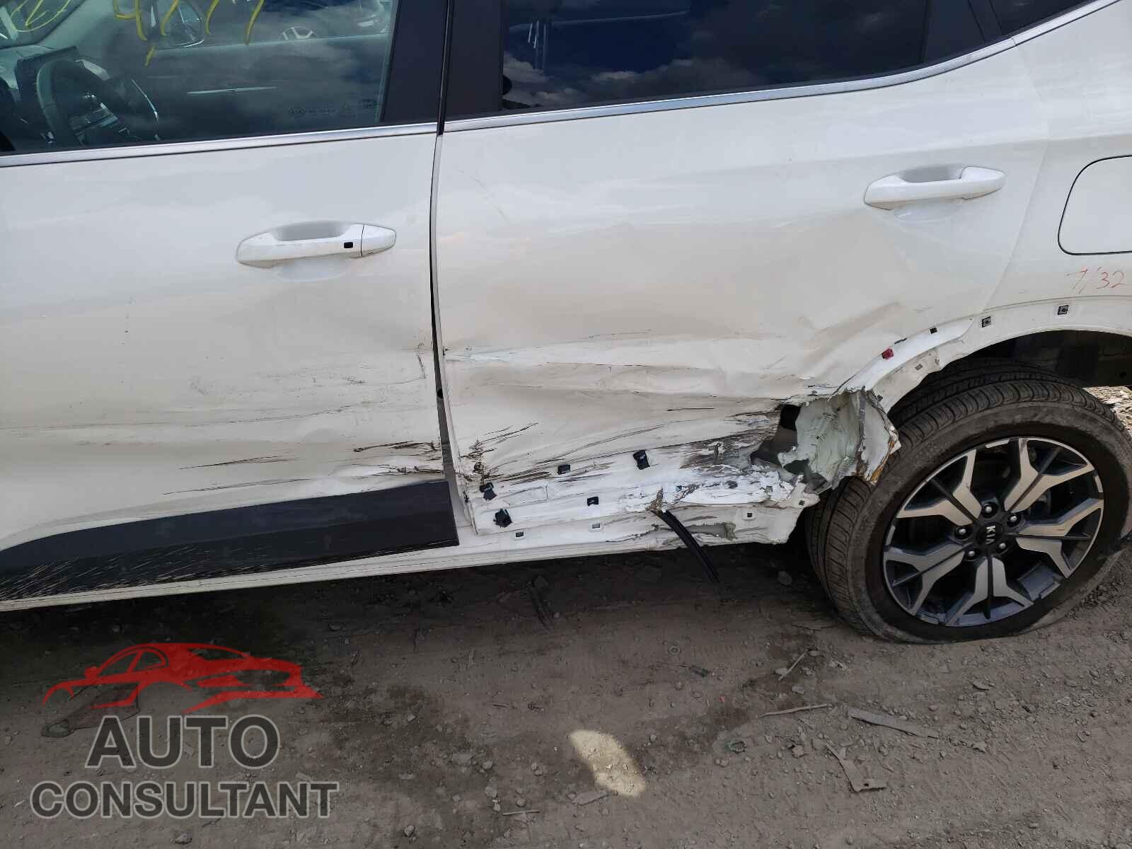 KIA SELTOS 2021 - KNDERCAAXM7128165