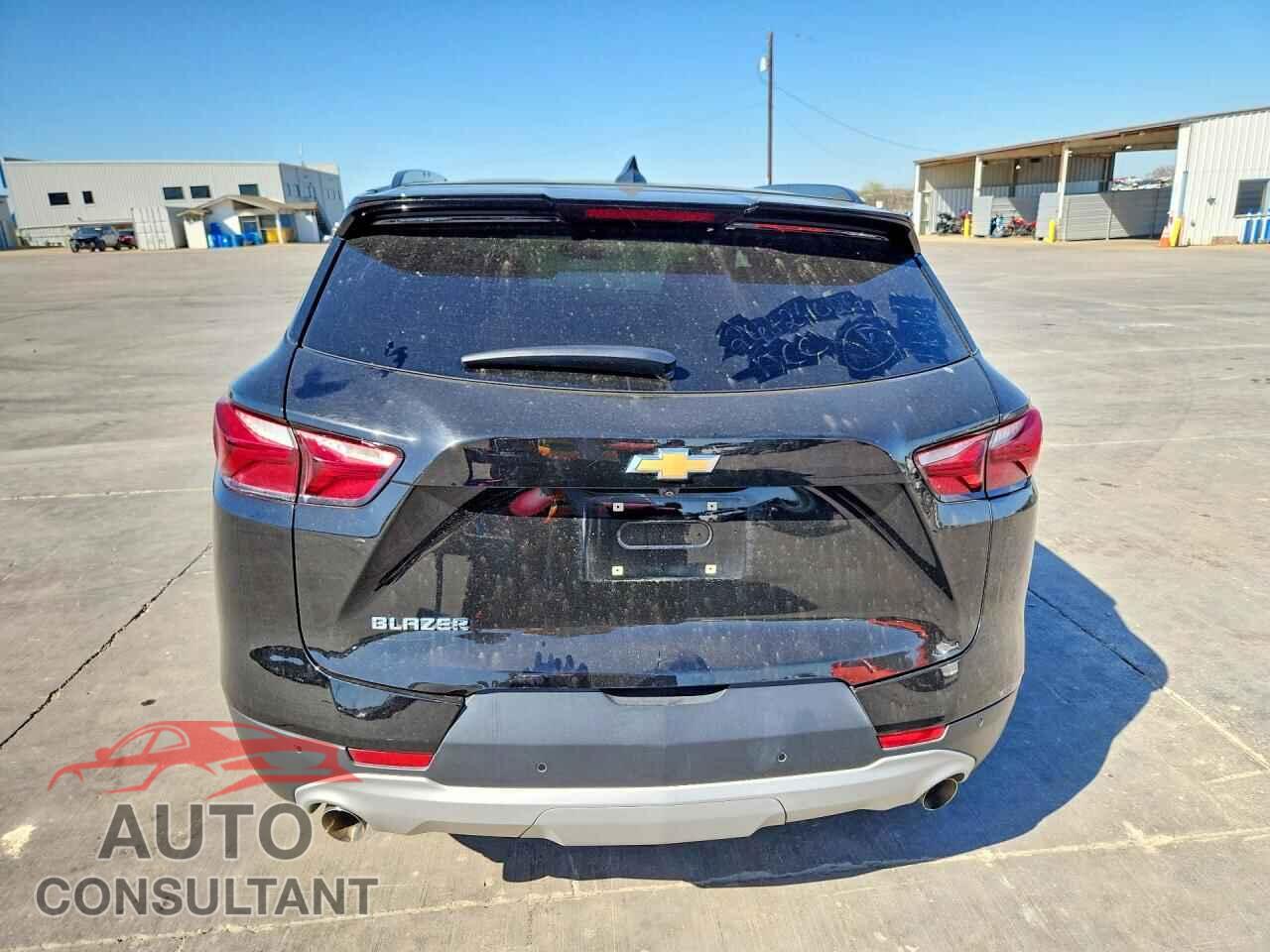 CHEVROLET UNKNOWN 2021 - 3GNKBCRS0MS557179