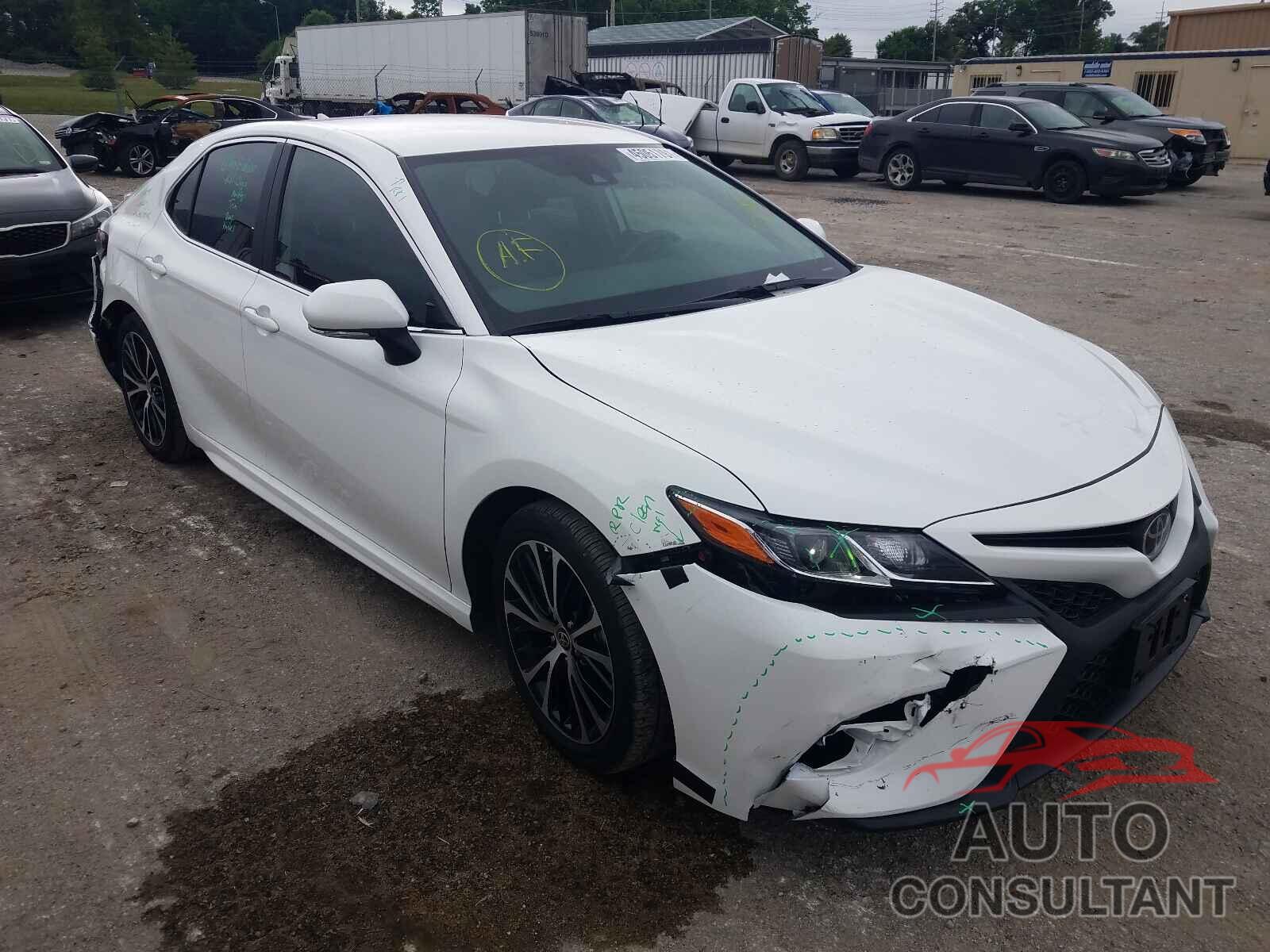 TOYOTA CAMRY 2020 - 4T1G11BK5LU003386