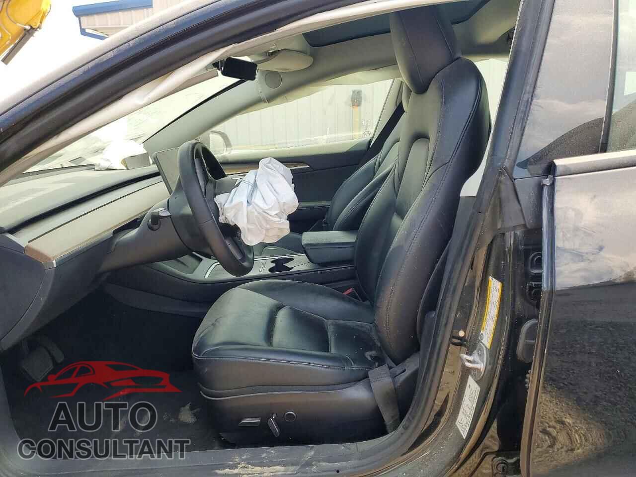 TESLA MODEL 3 2022 - 5YJ3E1EA8NF372085