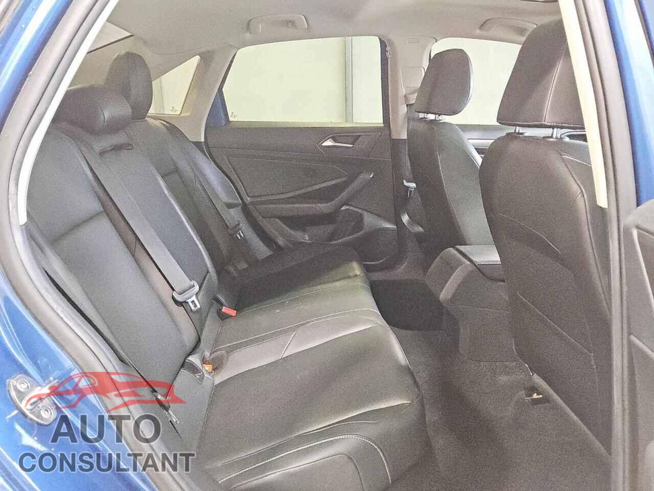 VOLKSWAGEN JETTA 2019 - 3VWC57BU5KM104178