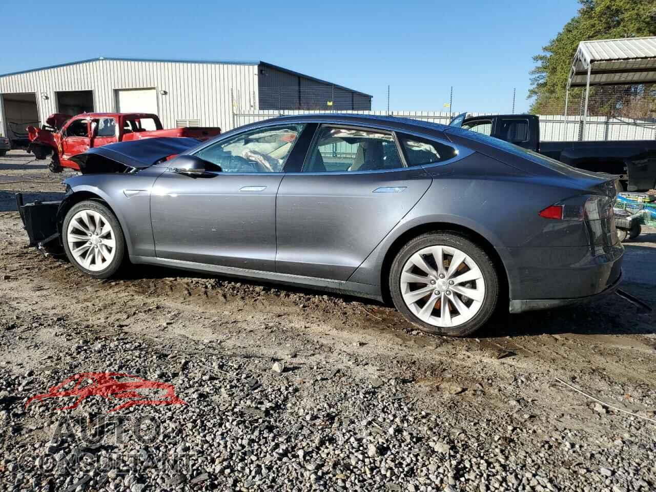 TESLA MODEL S 2016 - 5YJSA1E10GF136220