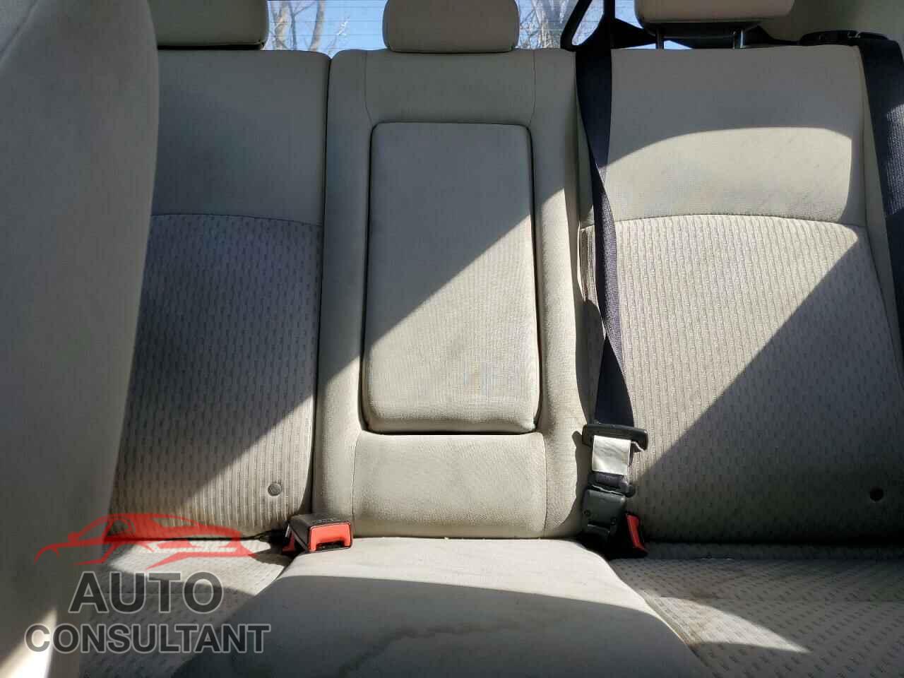 MITSUBISHI OUTLANDER 2017 - JA4AR3AU8HZ014193