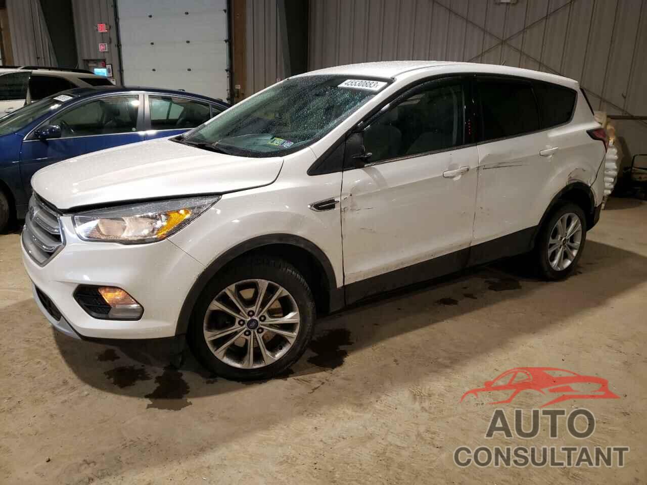 FORD ESCAPE 2017 - 1FMCU9G96HUB27720