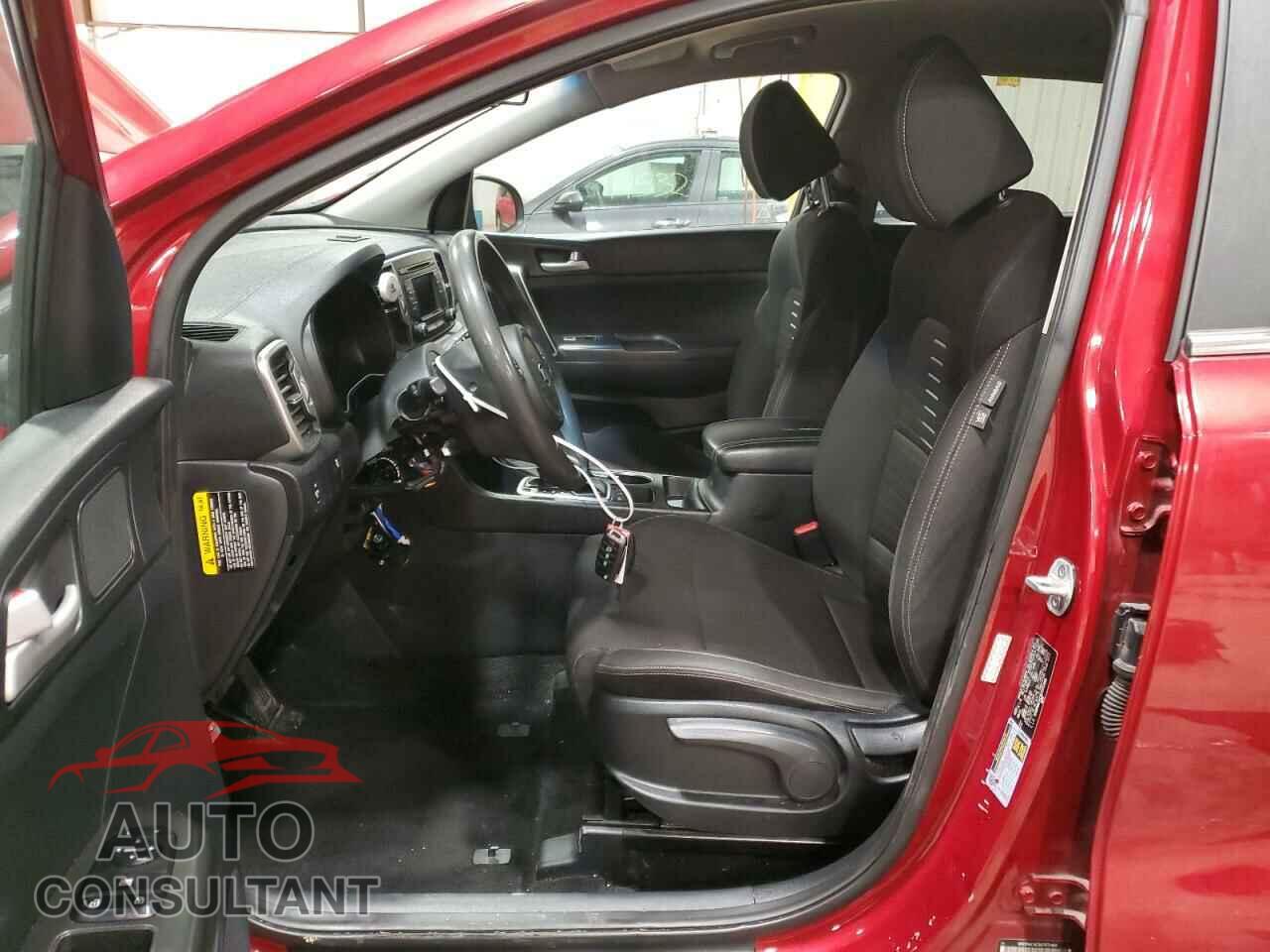 KIA SPORTAGE 2018 - KNDPMCAC8J7371493