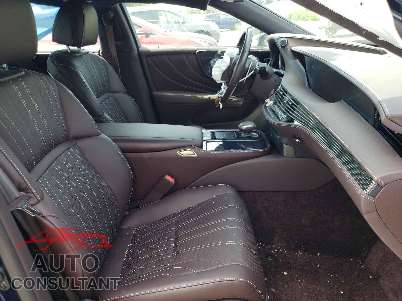 LEXUS LS500 2019 - JTHC51FF0K5007261