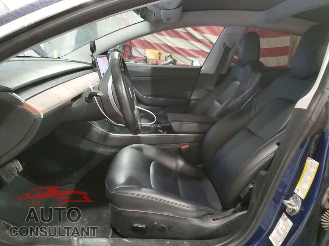 TESLA MODEL 3 2018 - 5YJ3E1EB7JF063890