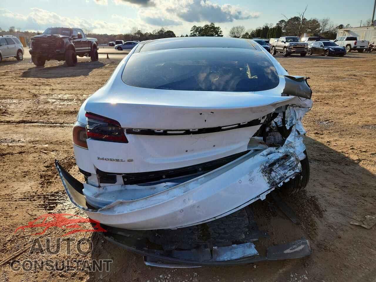 TESLA MODEL S 2013 - 5YJSA1CN5DFP27337