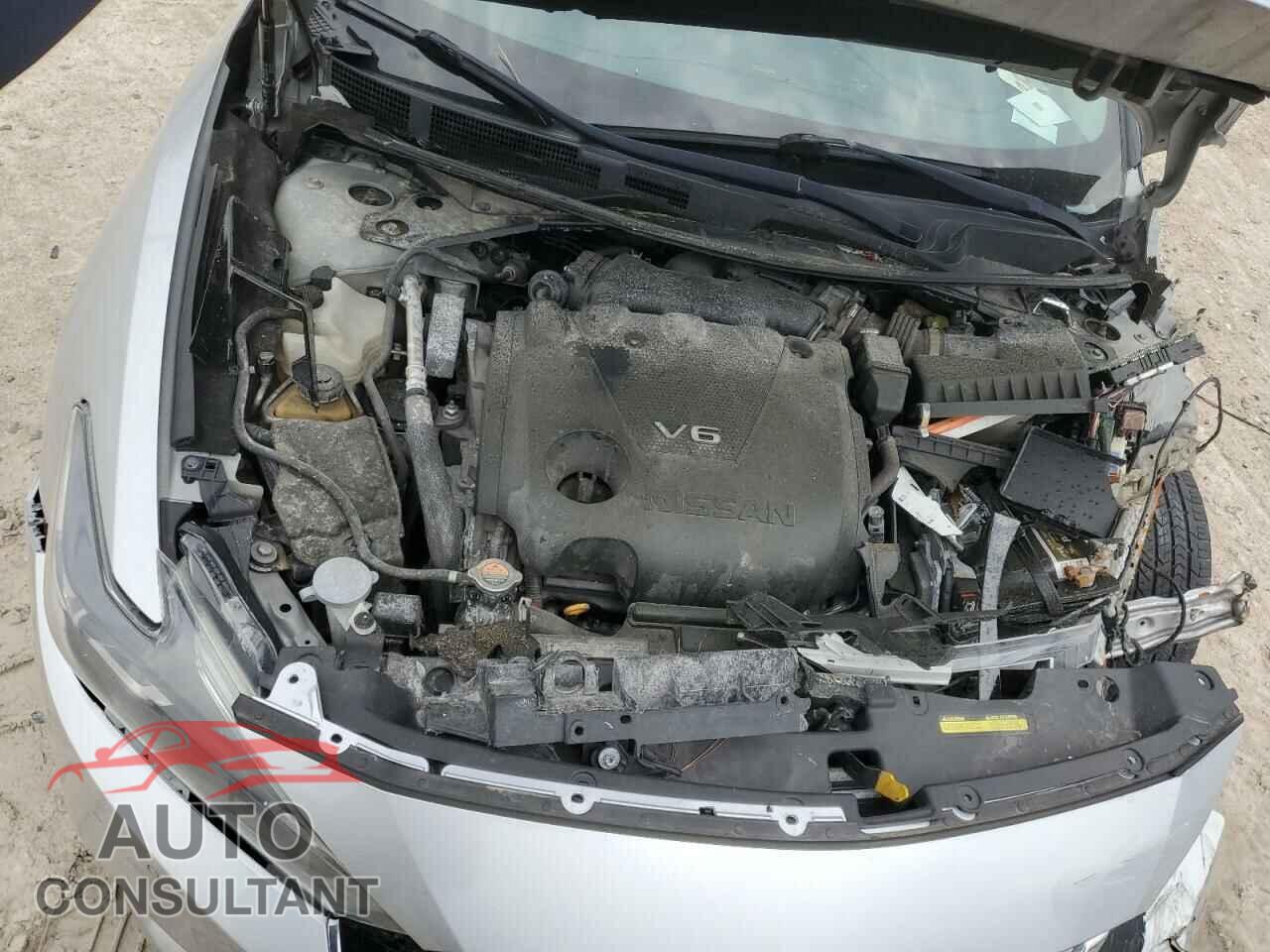 NISSAN MAXIMA 2017 - 1N4AA6APXHC390671