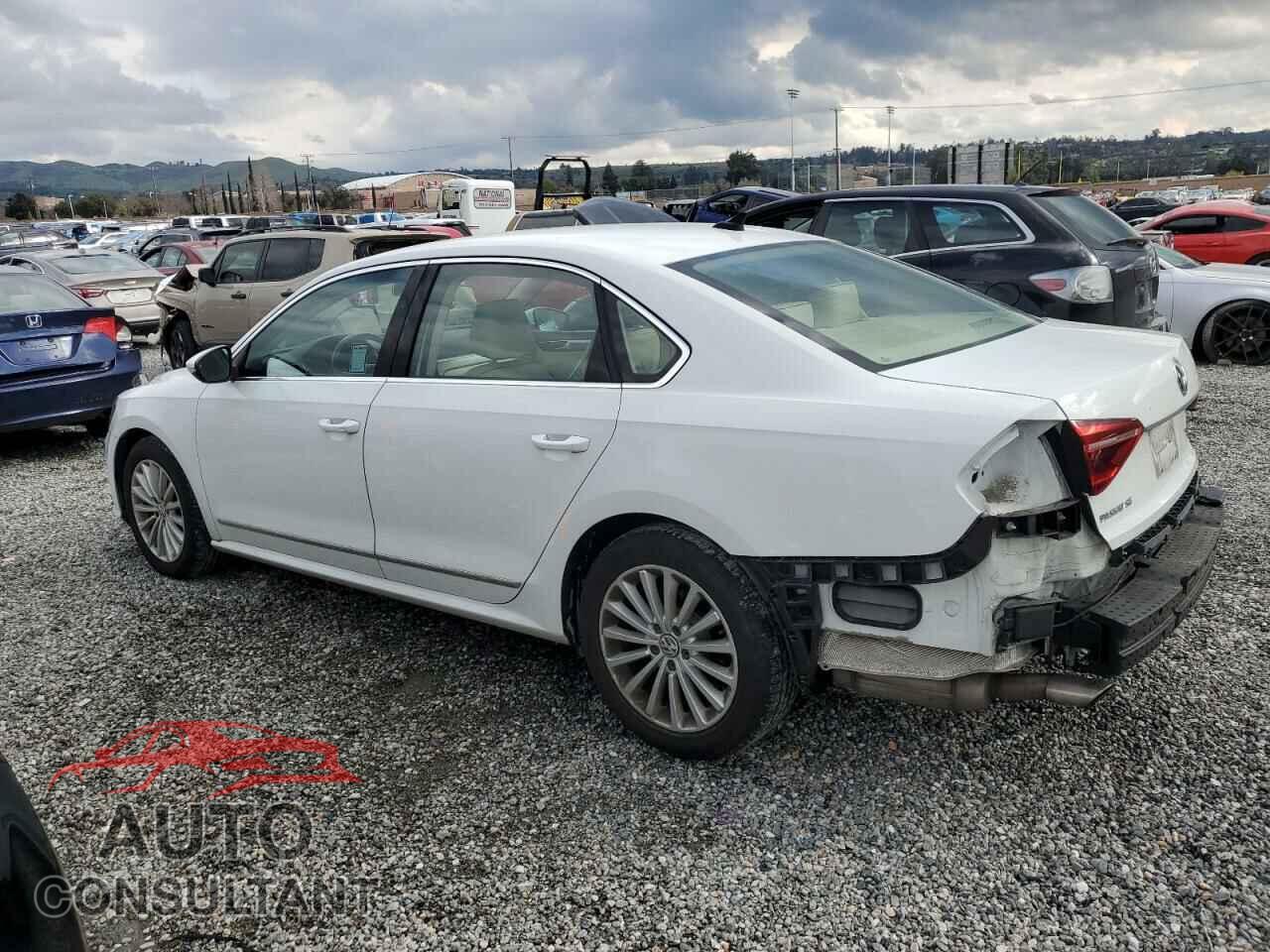 VOLKSWAGEN PASSAT 2017 - 1VWBT7A36HC009438