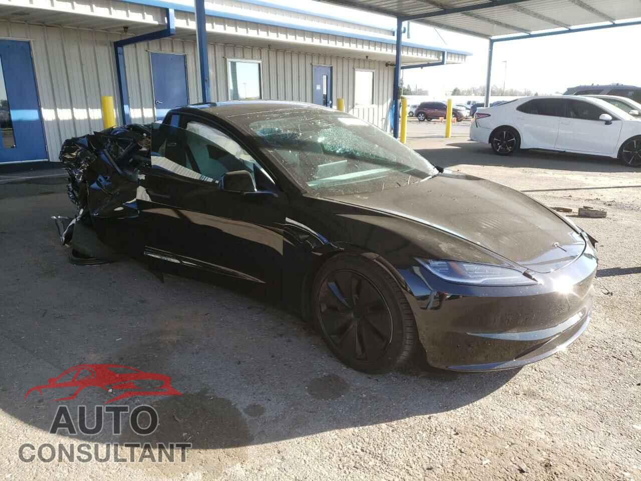 TESLA MODEL 3 2024 - 5YJ3E1EB5RF834102