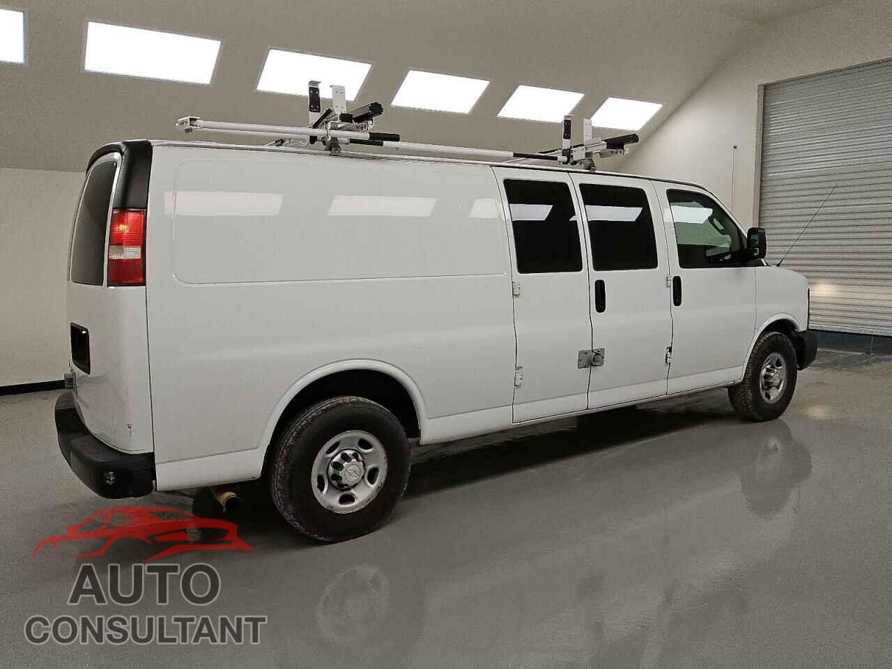 CHEVROLET EXPRESS 2016 - 1GCZGHFF3G1221075