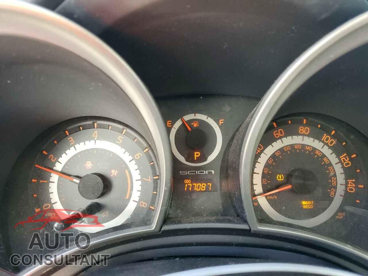 TOYOTA SCION 2013 - JTKJF5C76D3051704