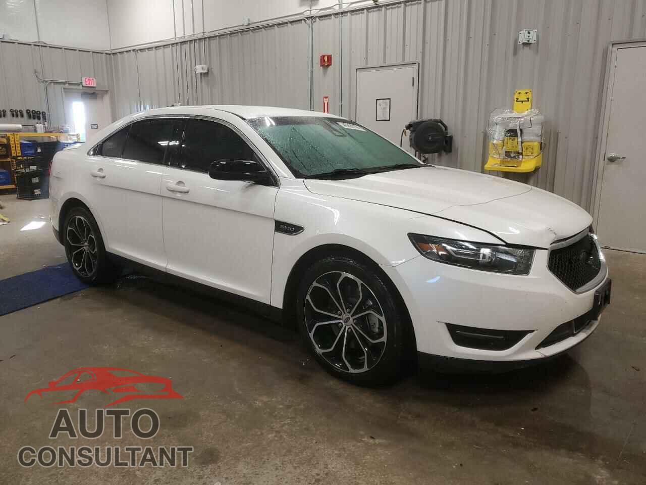 FORD TAURUS 2016 - 1FAHP2KTXGG149346