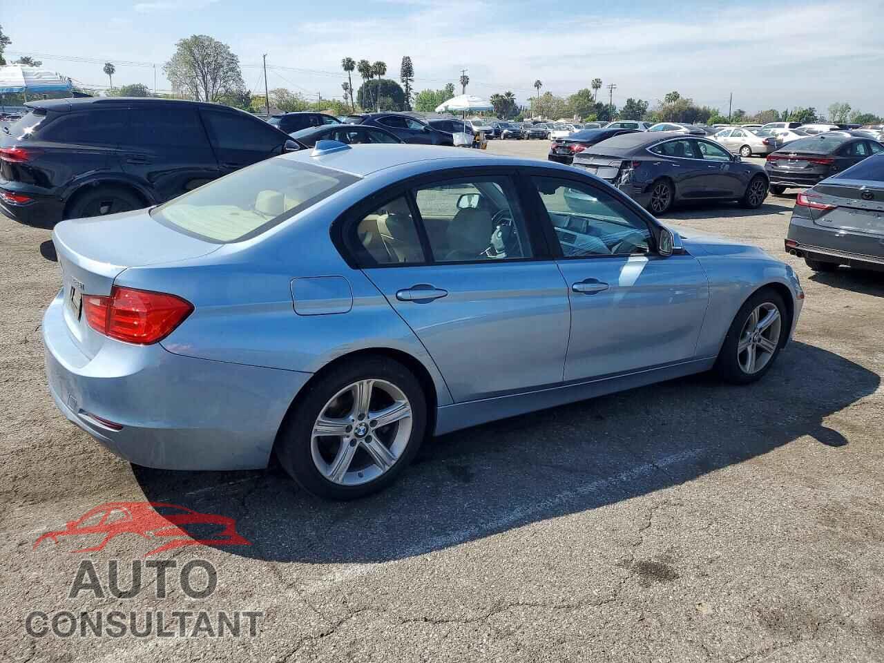 BMW 3 SERIES 2013 - WBA3C1C55DF436473