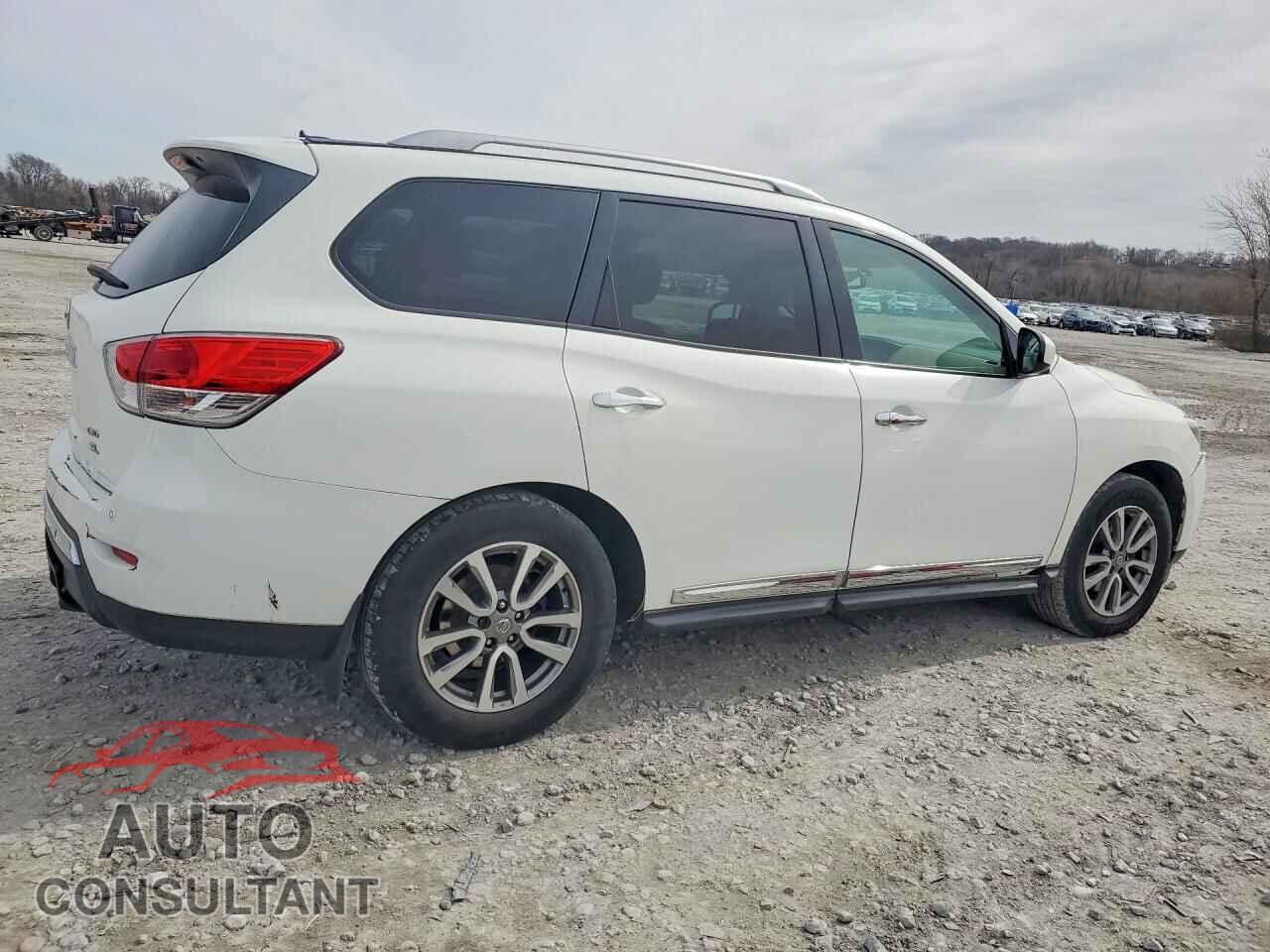 NISSAN PATHFINDER 2015 - 5N1AR2MM7FC718019