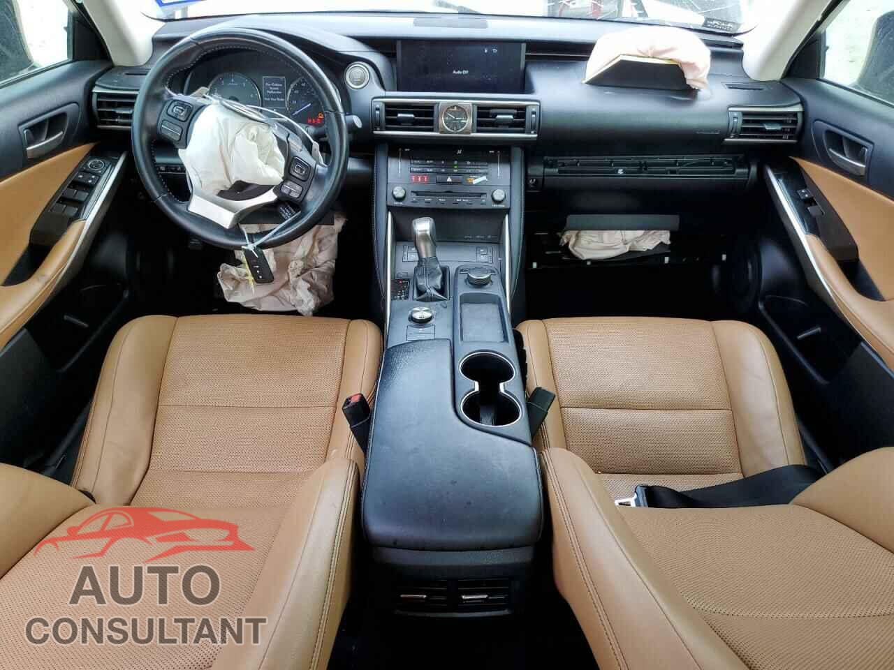 LEXUS IS 2017 - JTHBA1D26H5051250