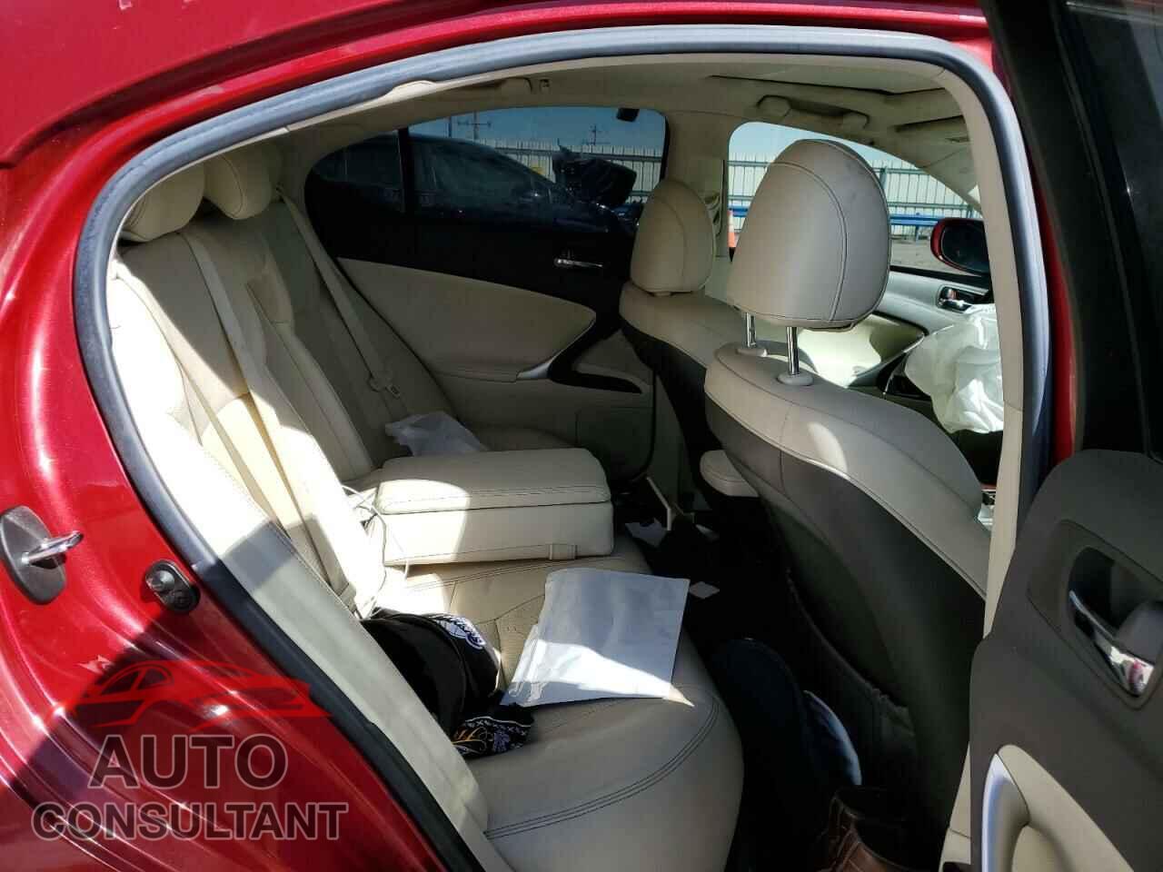 LEXUS IS 2013 - JTHCF5C21D5062410