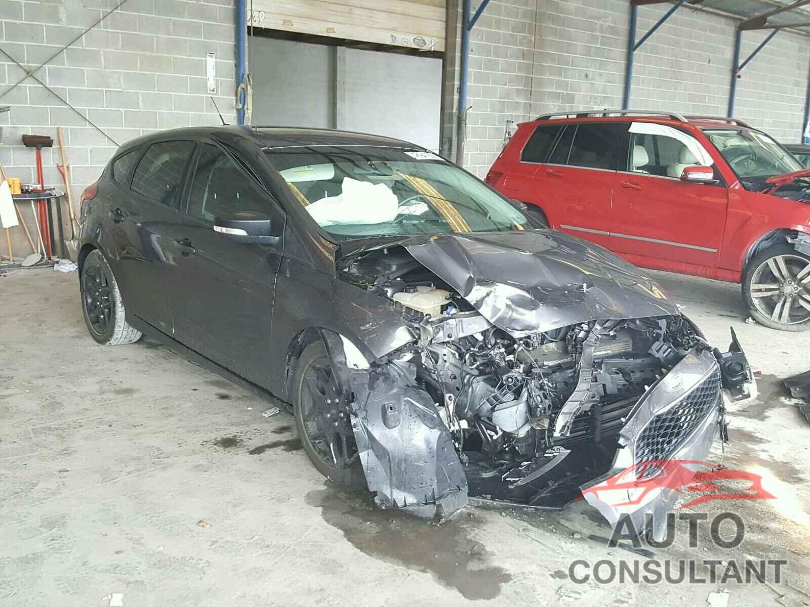 FORD FOCUS 2016 - 1FADP3K26GL308947