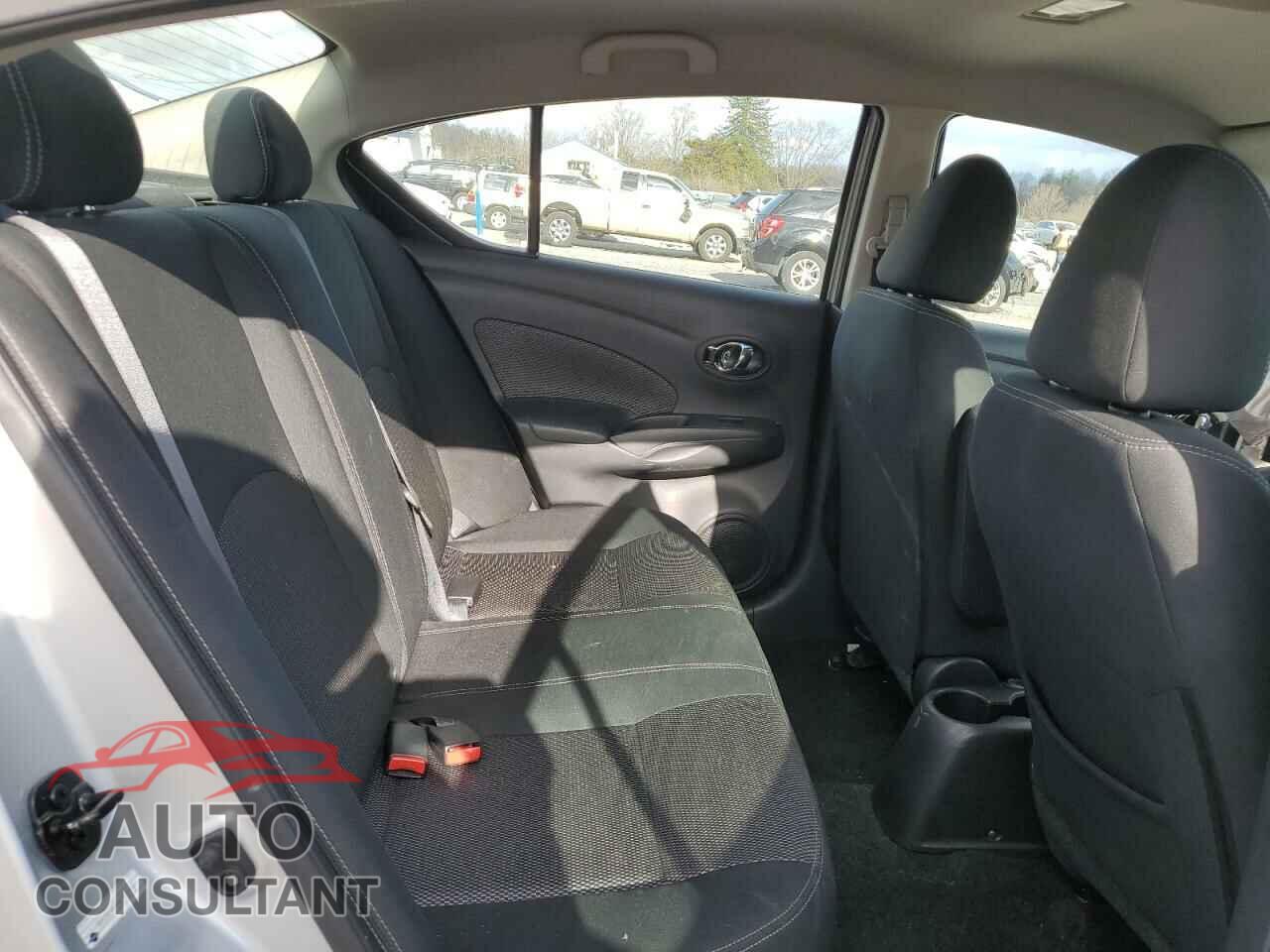 NISSAN VERSA 2017 - 3N1CN7AP5HL852199
