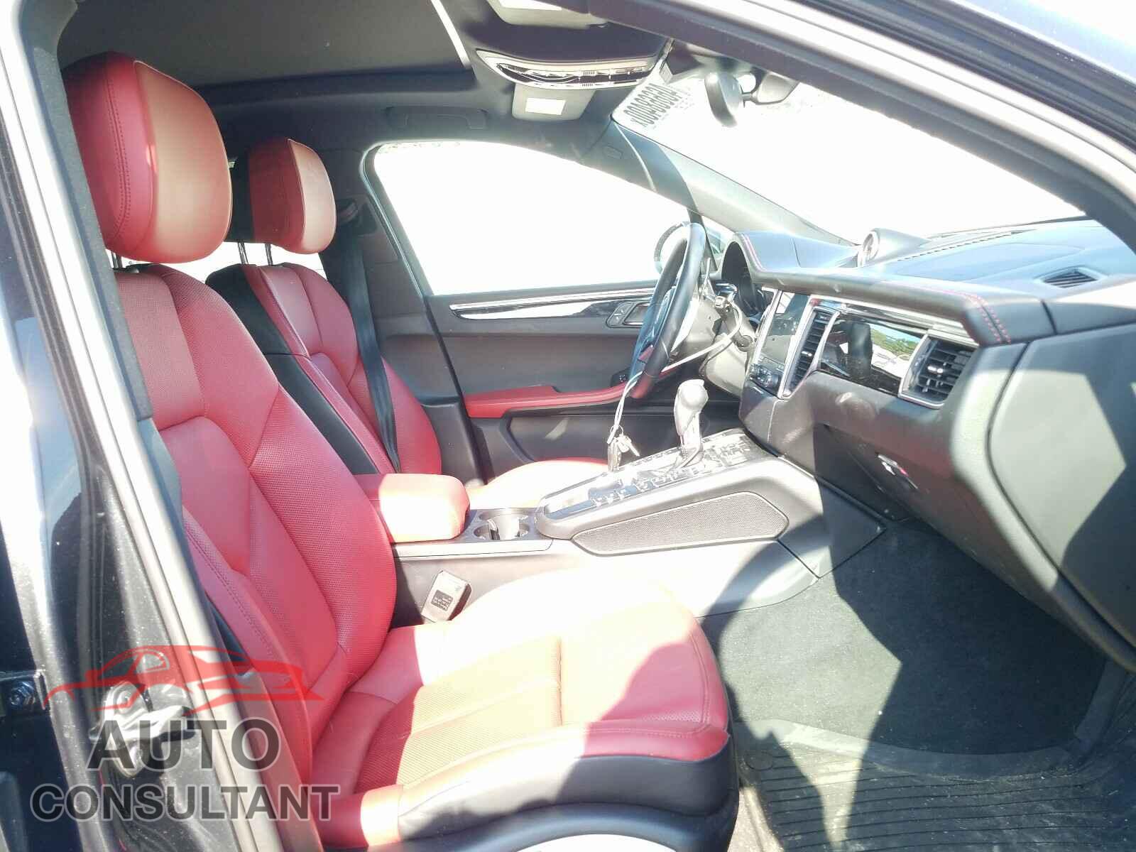PORSCHE MACAN 2018 - WP1AA2A57JLB25647