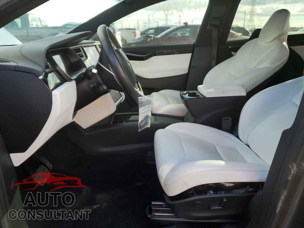 TESLA MODEL X 2018 - 5YJXCDE21JF089541