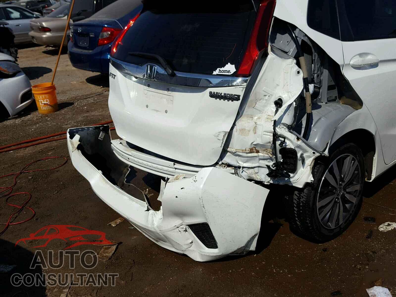 HONDA FIT 2017 - JHMGK5H75HS003028