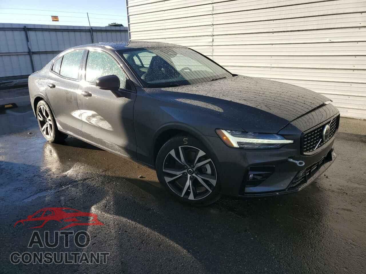 VOLVO S60 CORE 2024 - 7JRL12FK2RG322627