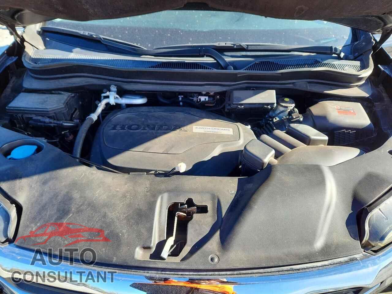 HONDA PILOT 2017 - 5FNYF5H78HB000230