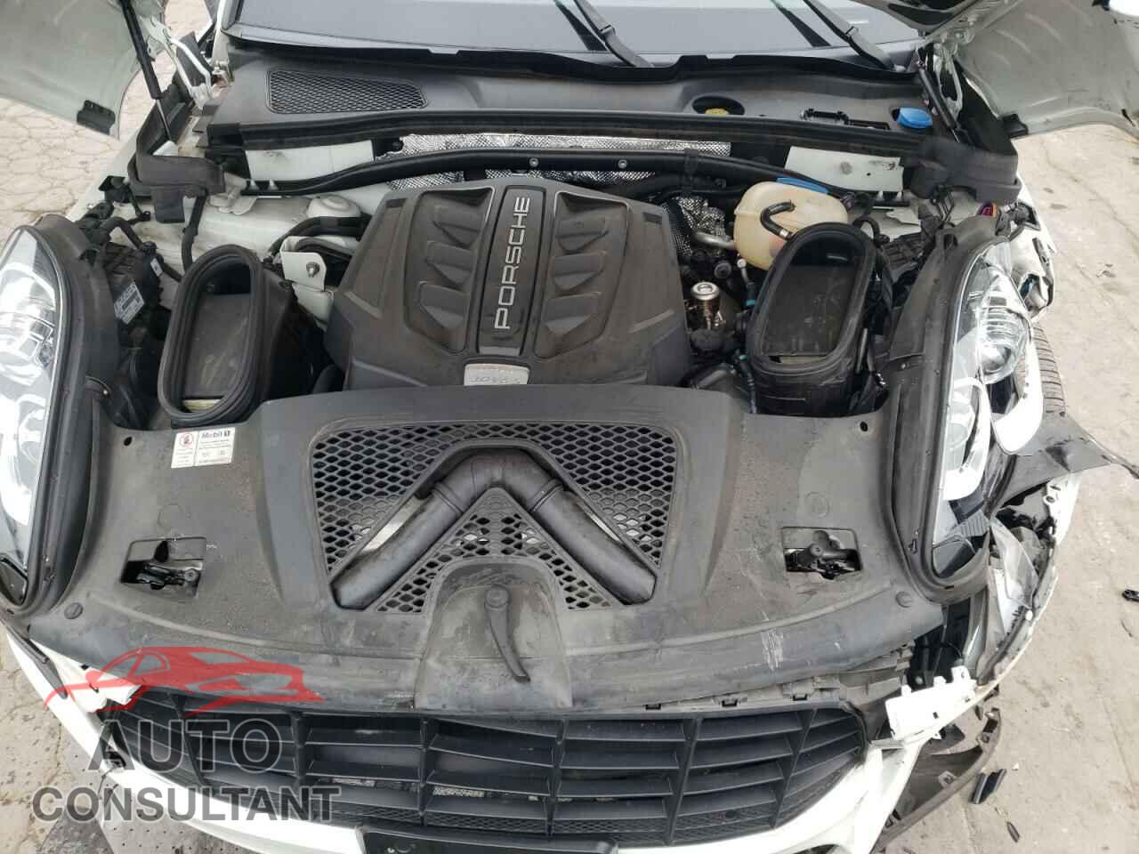 PORSCHE MACAN 2018 - WP1AB2A58JLB30255