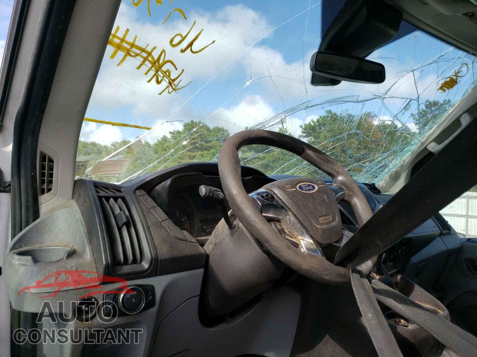 FORD TRANSIT CO 2017 - 1FTYR3XM9HKA21772