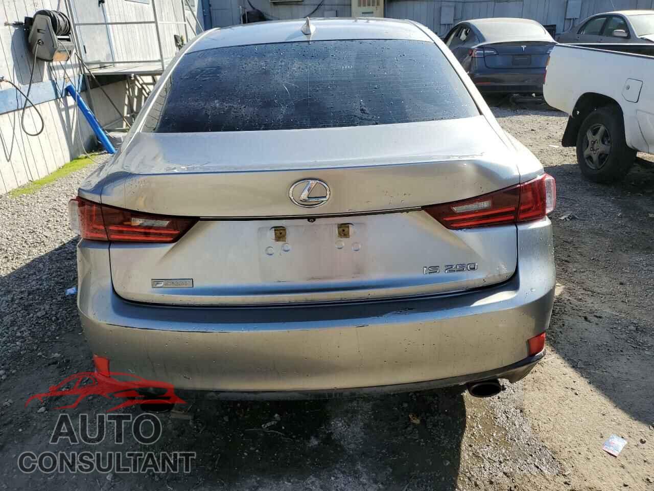 LEXUS IS 2015 - JTHBF1D20F5065479