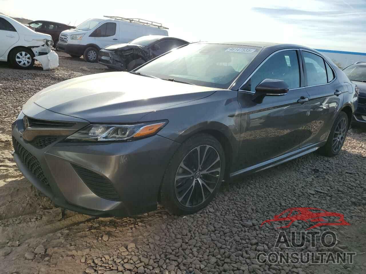 TOYOTA CAMRY 2018 - 4T1B11HK0JU061579