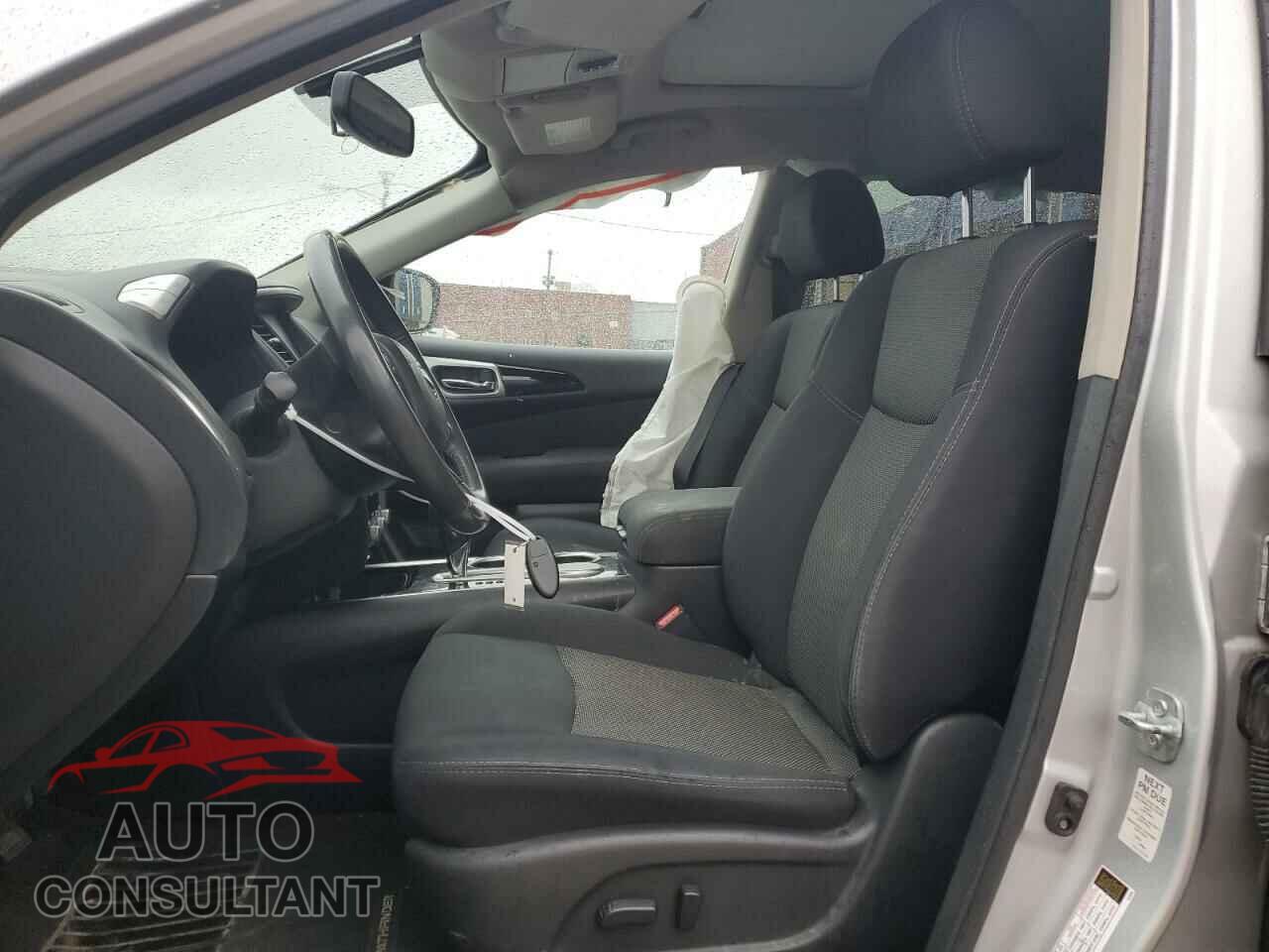 NISSAN PATHFINDER 2017 - 5N1DR2MN2HC614434