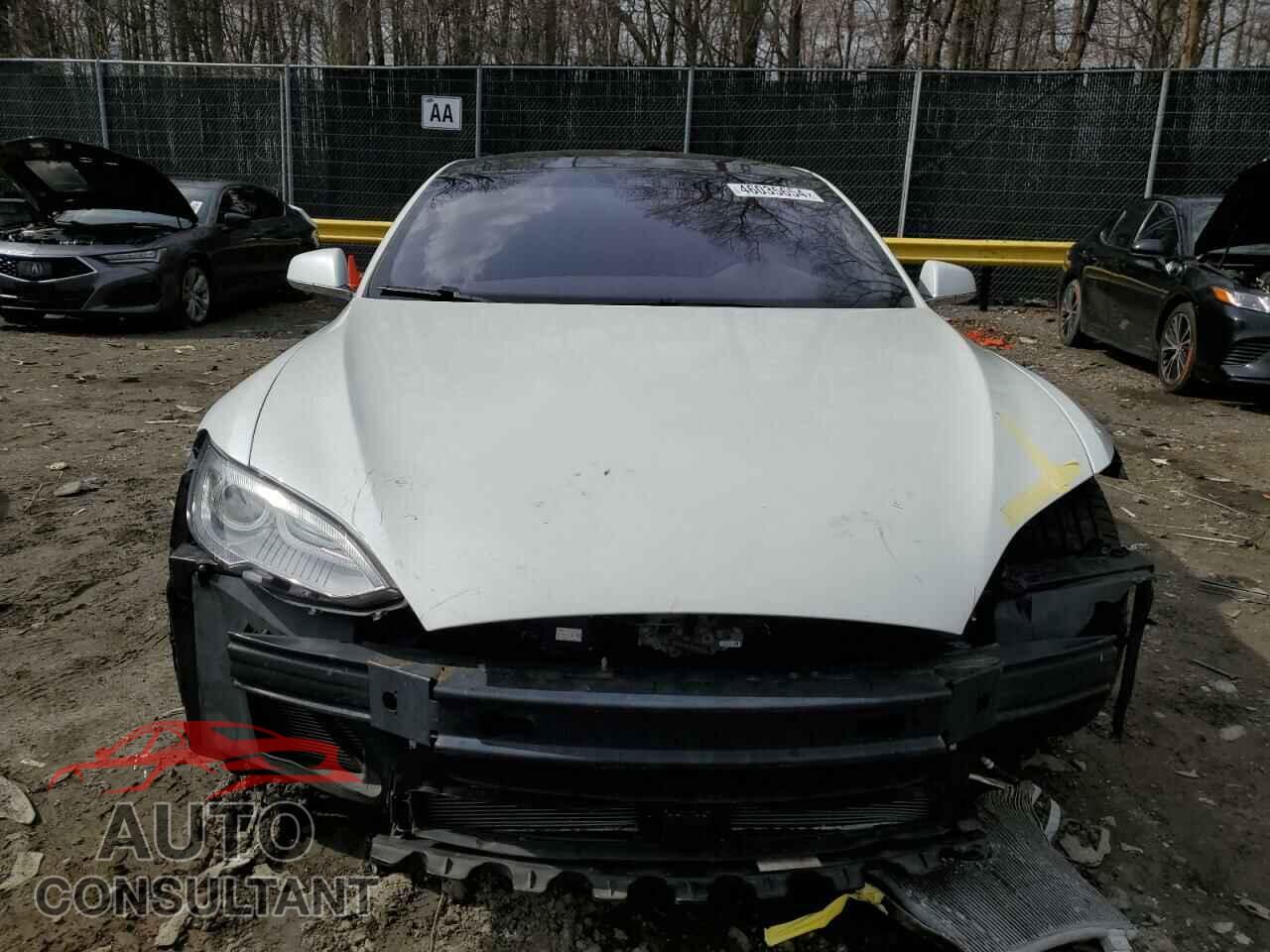 TESLA MODEL S 2015 - 5YJSA1E24FF118309