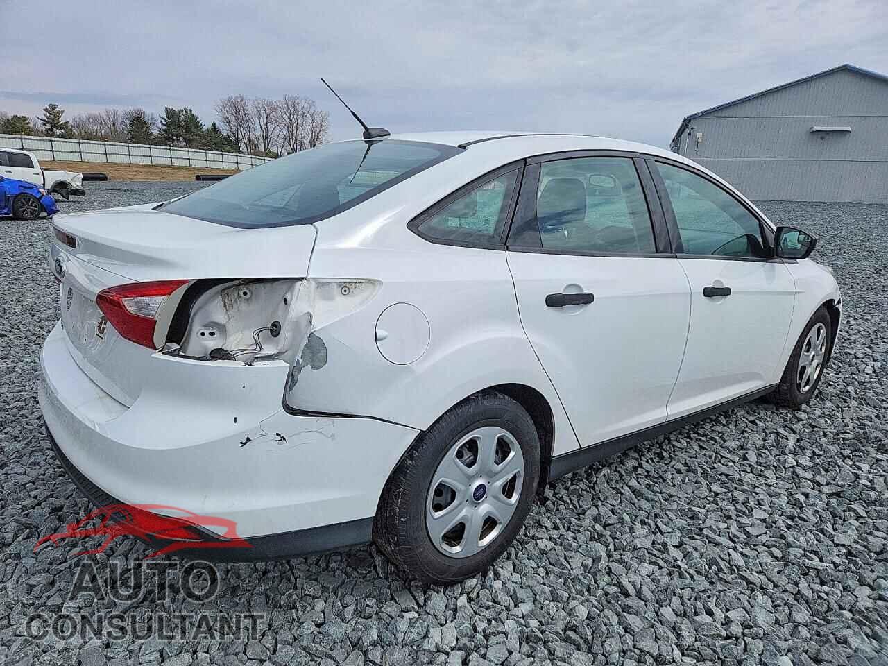 FORD FOCUS 2013 - 1FADP3E25DL348864