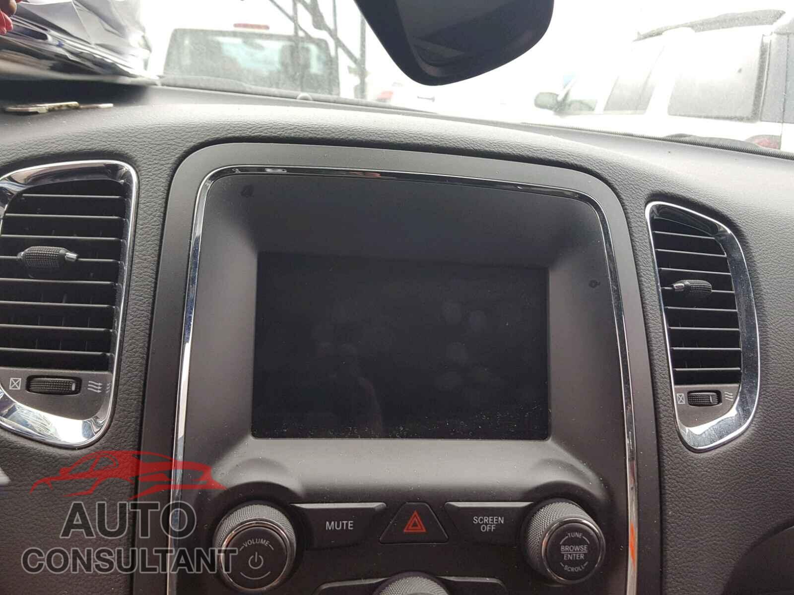 DODGE DURANGO SXT 2018 - 1C4RDJAG8JC133733
