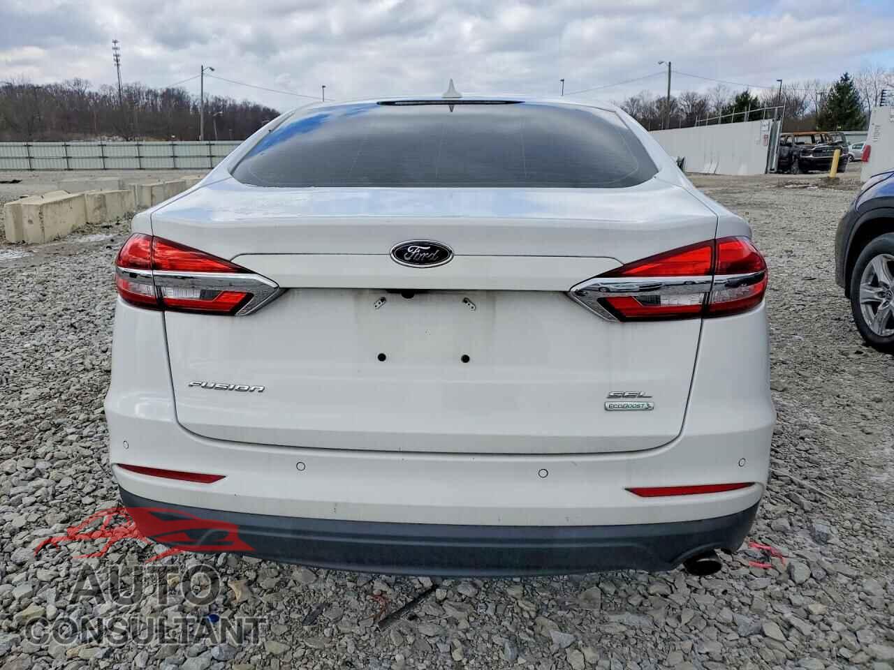FORD FUSION 2020 - 3FA6P0CD5LR137952