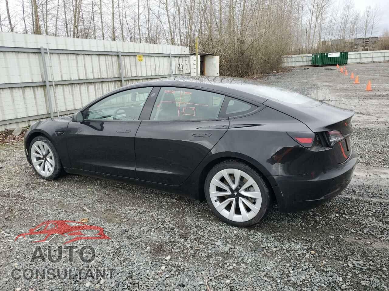 TESLA MODEL 3 2022 - 5YJ3E1EA8NF288073
