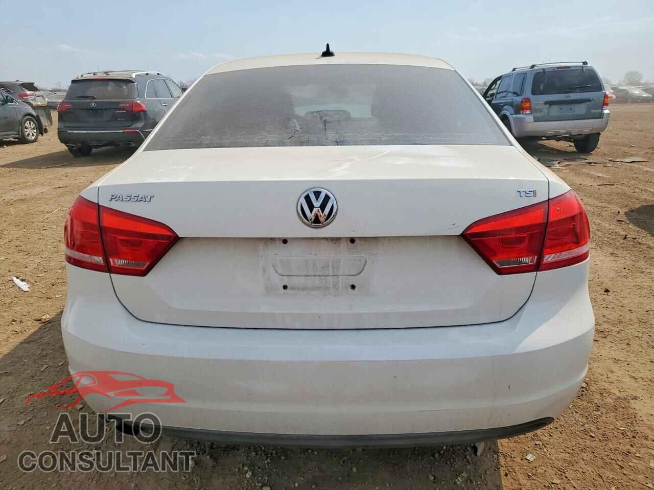 VOLKSWAGEN PASSAT 2014 - 1VWAT7A34EC082945