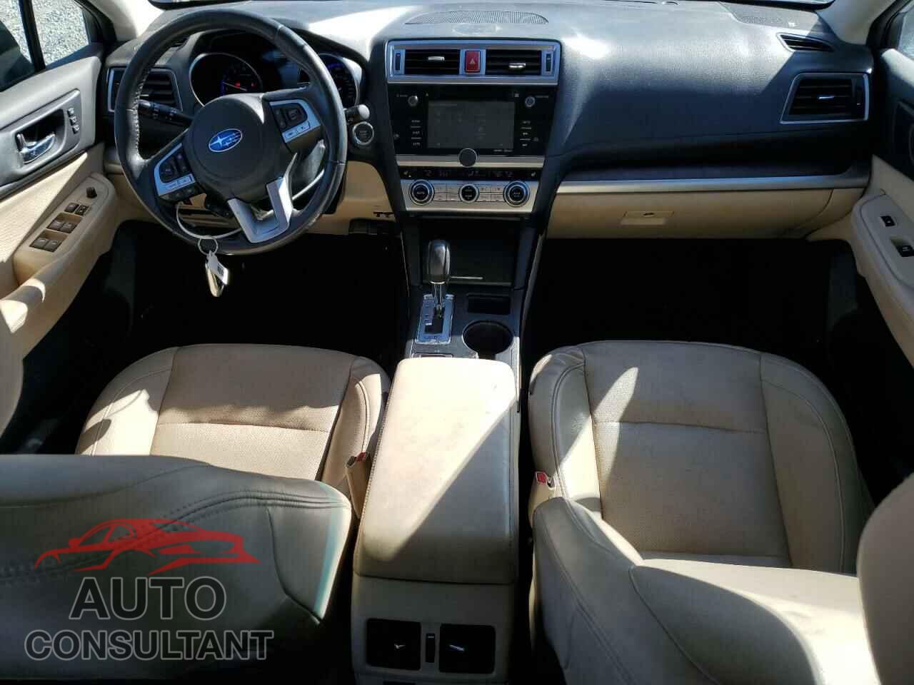 SUBARU OUTBACK 2017 - 4S4BSENC3H3310393