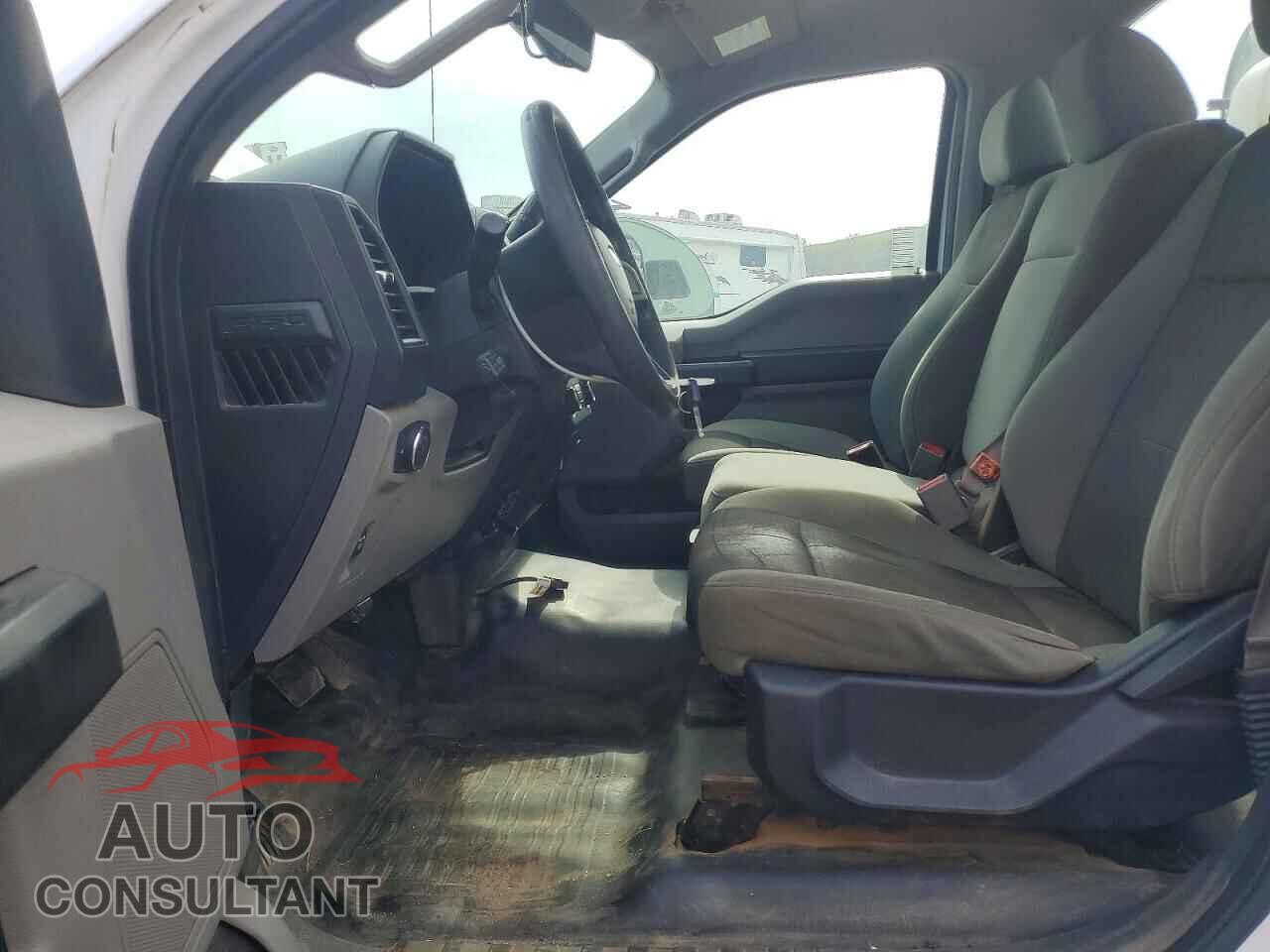 FORD F150 2017 - 1FTMF1C8XHKC37490